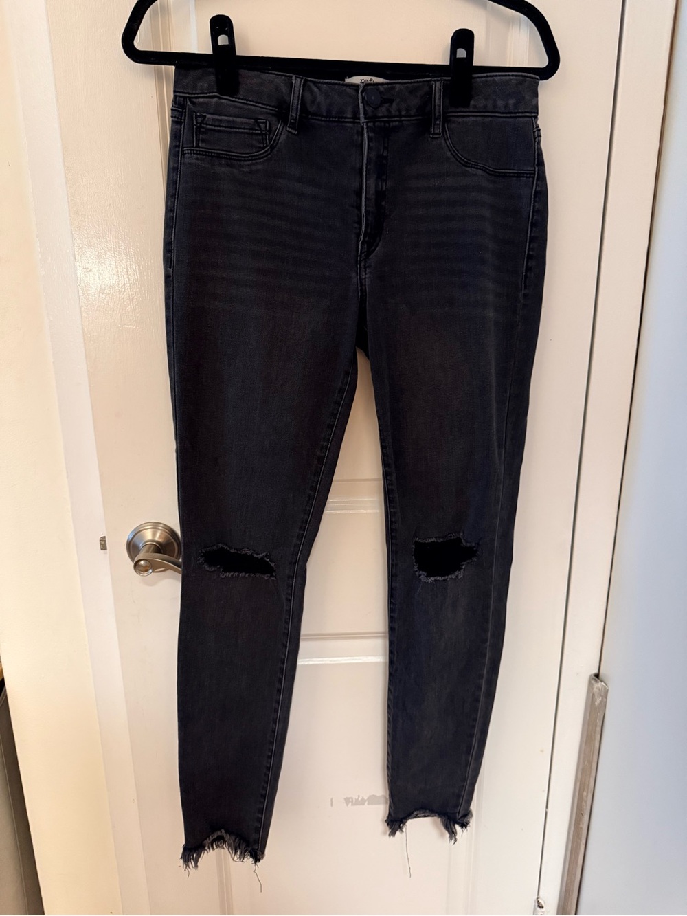Refuge Black Distressed Frayed Skinny Jeans - Size 10